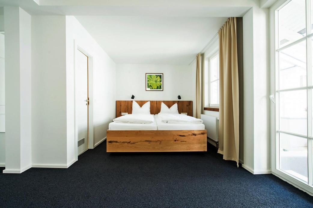 Stadthotel Waldhorn Kirchheim unter Teck Exterior foto